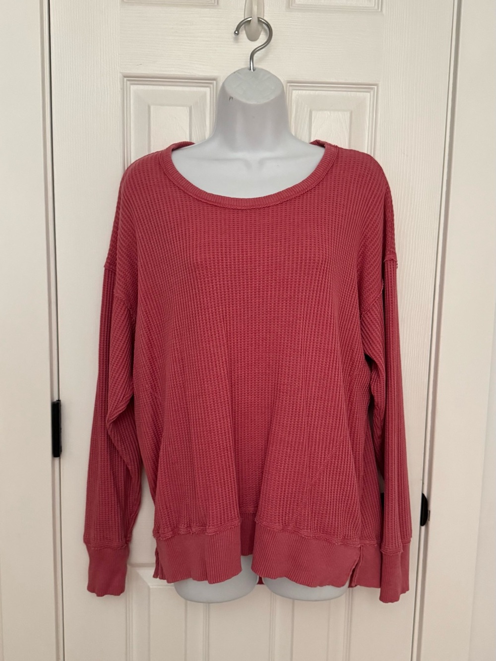SO Scoop Neck Waffle Knit Pullover - Dusty Rose